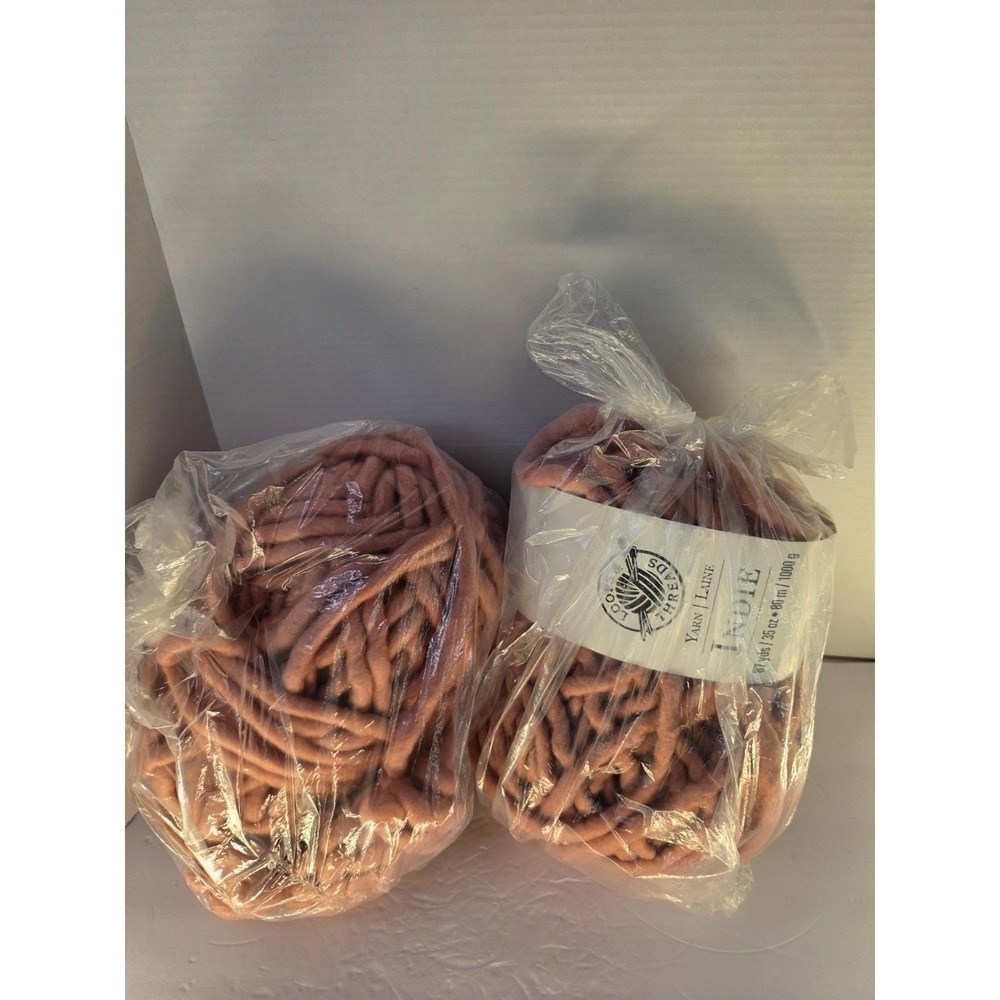 Loops & Threads Indie Super Bulky Yarn Dusty Pink Approx 1.75 Skeins - Picture 2 of 5